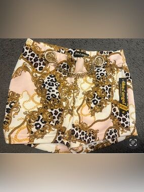 Gold Baroque Chain-Print Women's Shorts - Pink, White, Black Cheetah Print